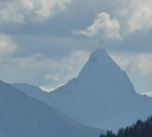 Ausblick vom Balkon des Kaiserzimmers / Schatzalp