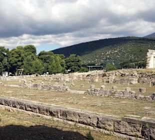 Teatr Epidauros - sąsiedztwo 