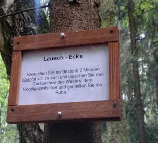 Tafeln im Wald Beschreibung