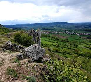 Zum Zwillingsfelsen