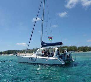 Catamaran vor Ilot Gabriel