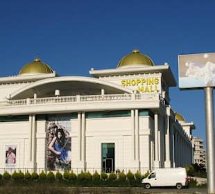 Antalium Premium Mall gegenüber Hotel Sherwood Breezes