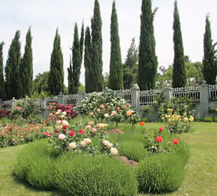 Sameba-Kathedrale - Parkanlage