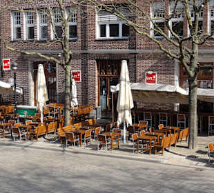 Restaurantplätze vor dem Luv