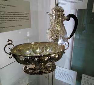 In der Silbersammlung des Heimatmuseums