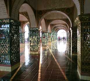 Alles ist mit Mosaiken bedeckt