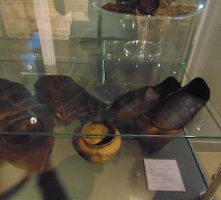 Старинная обувь