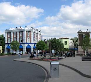 Nach dem Haupteingang