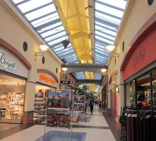 Einkaufszentrum Olympia Pilsen