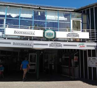 Die Cafe und Restaurant Breitengrad