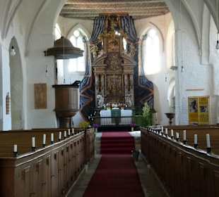 Blick in die Kirche