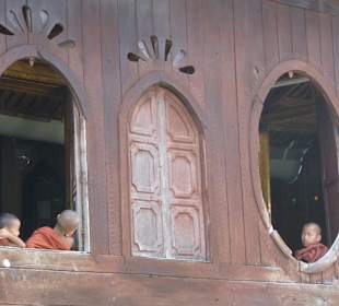 Ovale Fenster des Klosters