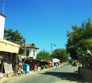 Verkaufsstände an der Burg