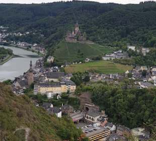 Blick vom Berg bei der Seilbahne
