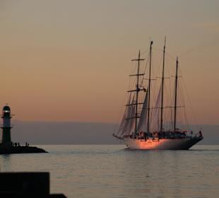 Nicht weit v. Warnemünde