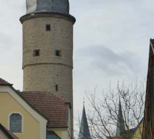 Weiße Turm Straße: Blick zum Weißen Turm