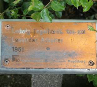 „Lesender Arbeiter“ beim Kulturhistorischen Museum