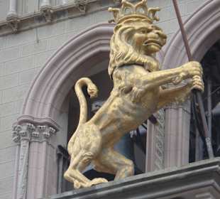 Löwe am Dom von Messina