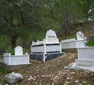 Friedhof aur der Dörferfahrt