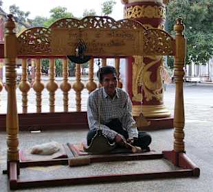 Musik zu Ehren Buddhas
