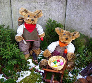 Osterbrunnen Großgeschaidt Hasen