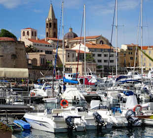 Impressionen aus dem Hafen von Alghero