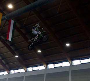 Action FMX-Jump