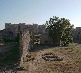 Mamura Kalesi ( Burg Anamur )