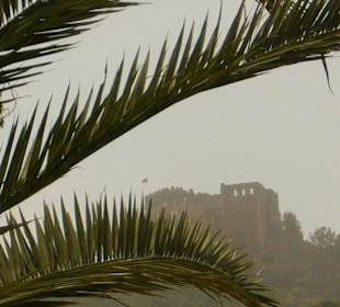 Widok z plaży Kleopatry w Alanii