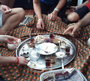 Frühstück bei einer türkischen Familie.