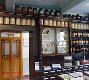 Rückbuffet einer Apothke