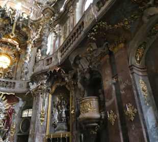 Asamkirche zwischen Marienplatz und Sendlinger Tor