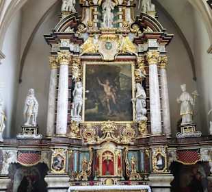 Hauptaltar der Kirche Saint-Jean Baptiste