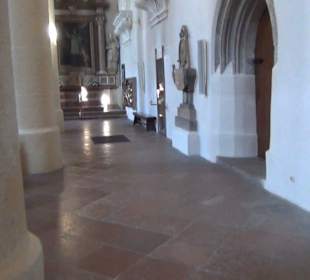 Stiftskirche St. Peter und Johannes der Täufer