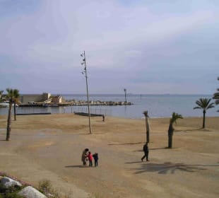 Strand am Port Olympico