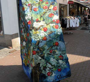 Stein der Apfelöttin