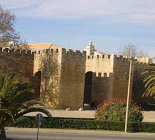 Stadtmauer und Stadttor