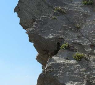 Ausblick vom Strand Richtung Felsen