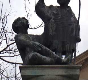 Stadt der Brunnen und Skulpturen