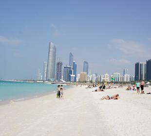 Public Beach in Abu Dhabi, Karibikflair