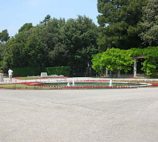 Igresso al parco del castello