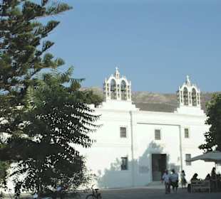 Hauptportal der Panaghia Ekatontapiliani