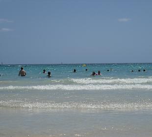 Strand Sa Coma mit klarem Wasser und superflach
