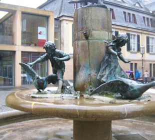 Münsterplatz / Martinsbrunnen