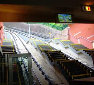 Zwischenstation Schloss