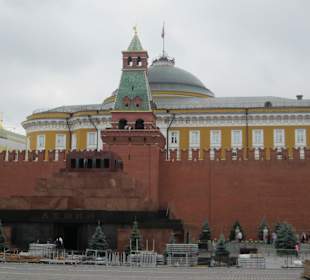 Leninmausoleum und "Heldenfriedhof"