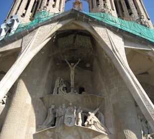 Kreuz an der Westseite