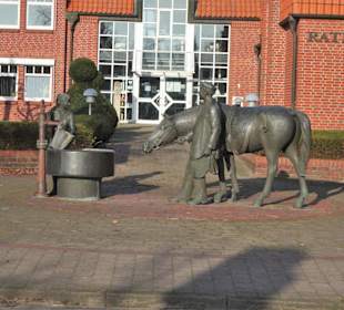 Ansichten des Pferdebrunnens in Langwedel