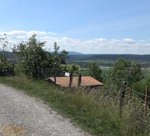 Weinlehrpfad