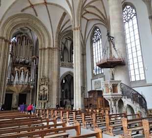 Blick in das Kirchenschiff